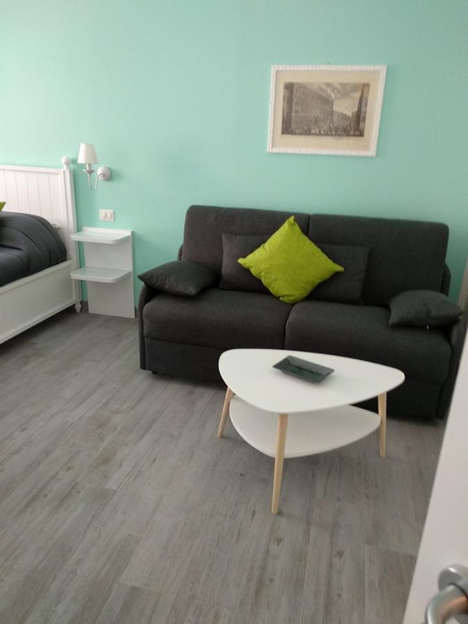 Suite Napoletana Neapel Exteriör bild
