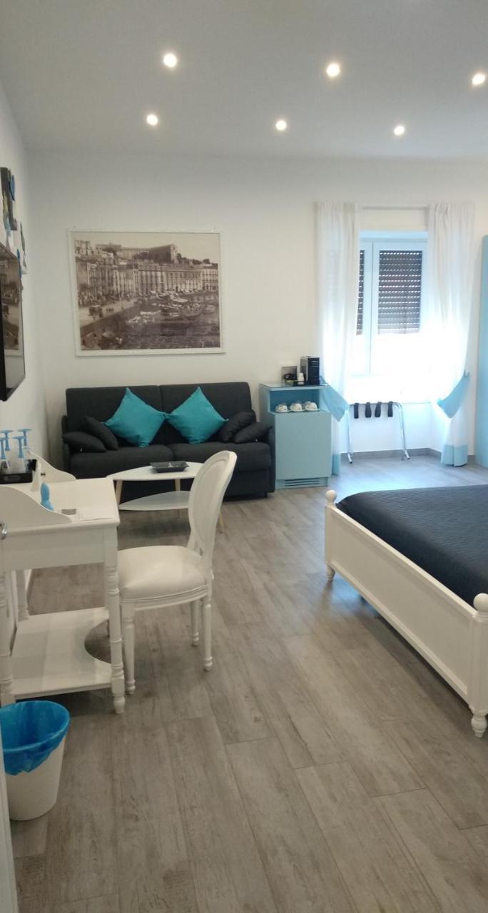 Suite Napoletana Neapel Exteriör bild